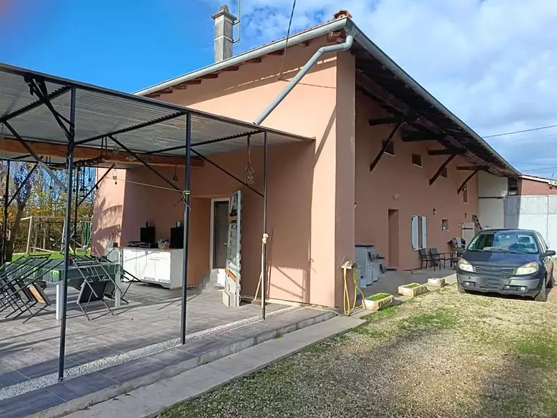 Maison, 240 m²