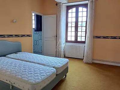 Maison, 225 m²