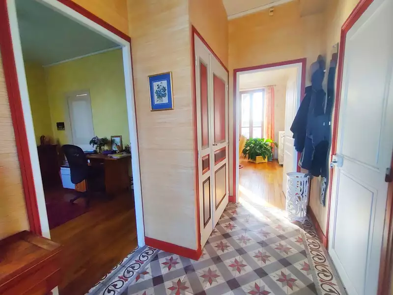 Maison, 179 m²