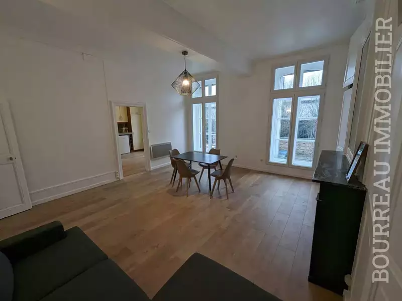 Immeuble, 230 m²