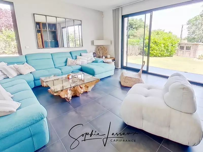 Maison, 181 m²
