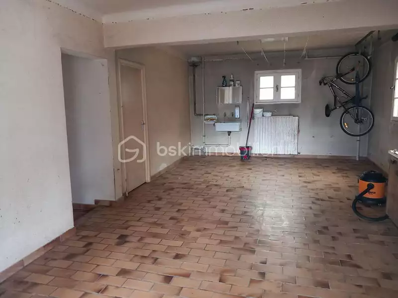 Maison, 248 m²