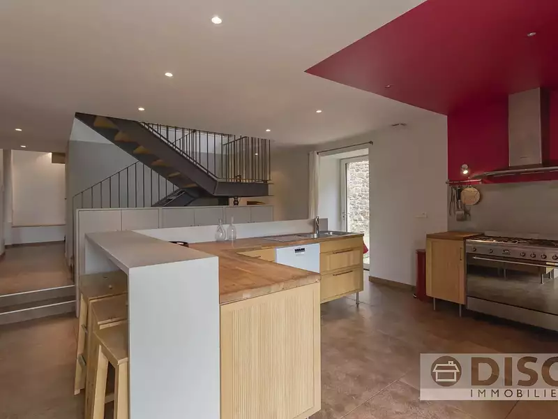 Maison, 272 m²