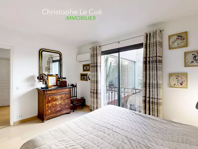 Maison, 256 m²