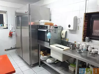 Immeuble, 1 300 m²