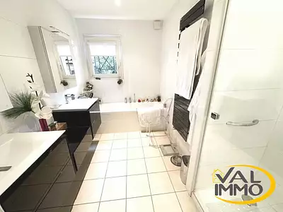 Maison, 203 m²