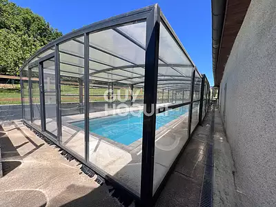 Maison, 240 m²