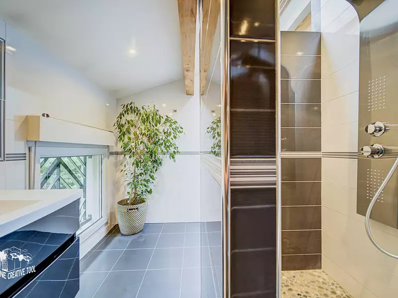 Maison, 280 m²