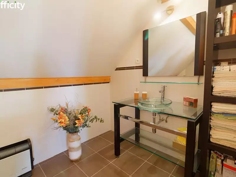 Maison, 215 m²
