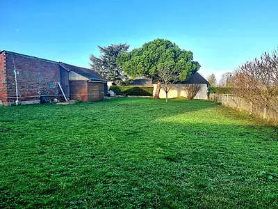 Terrain, 561 m²