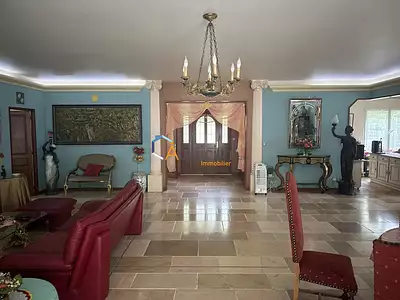 Maison, 198 m²
