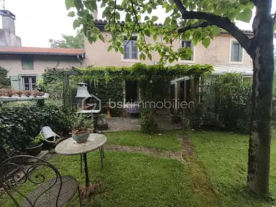 Maison, 225 m²