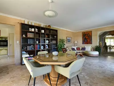 Maison, 199 m²