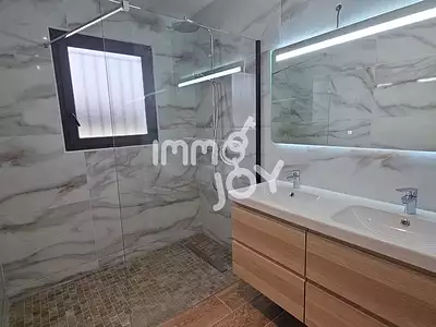 Maison, 111 m²