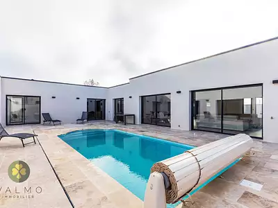 Maison, 275 m²