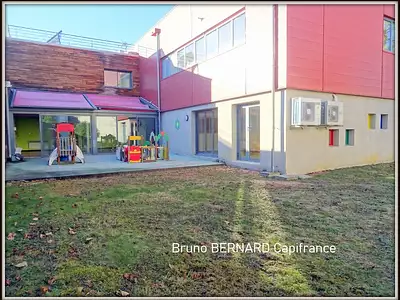 Immeuble, 900 m²