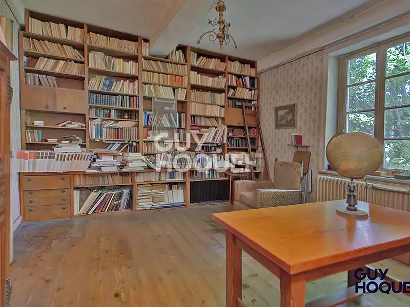 Maison, 303,84 m²