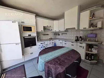 Maison, 259,71 m²