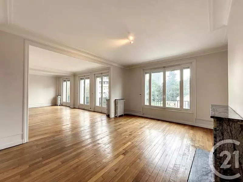 Appartement, 195,9 m²
