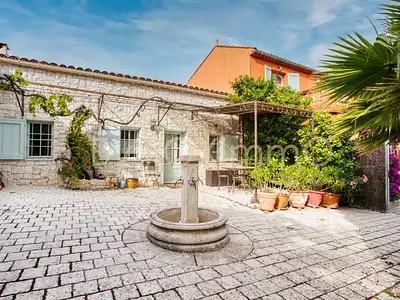 Maison, 267 m²
