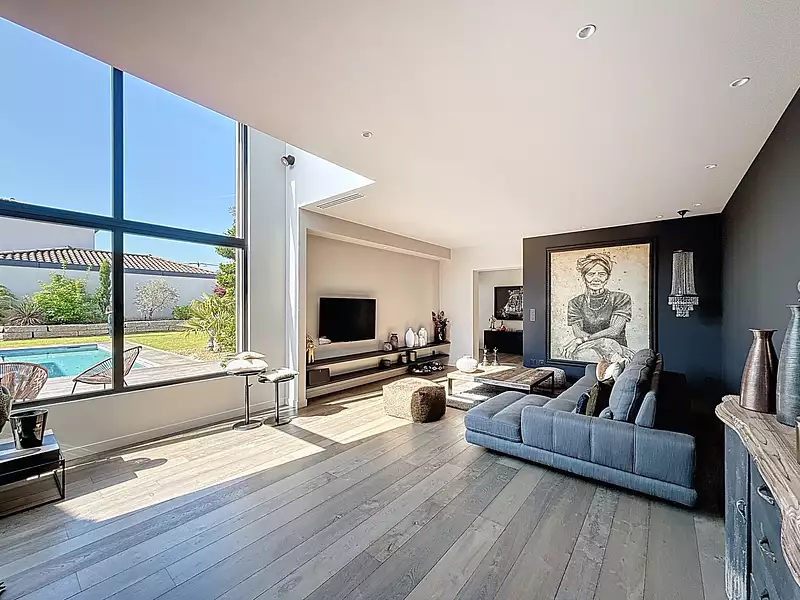 Maison, 243 m²