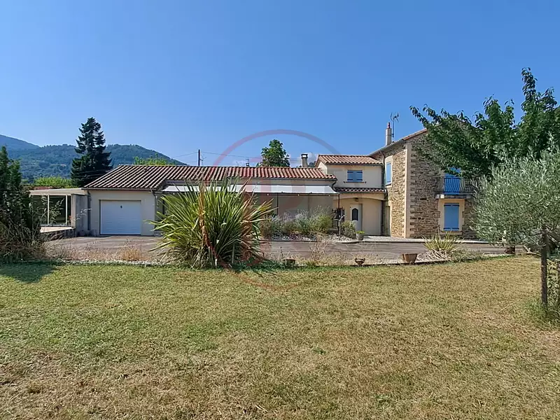 Maison, 145 m²