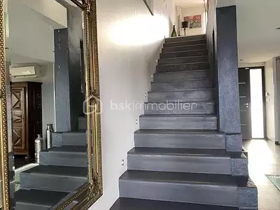 Maison, 260 m²