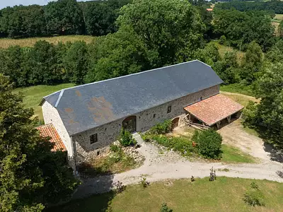 Maison, 590 m²