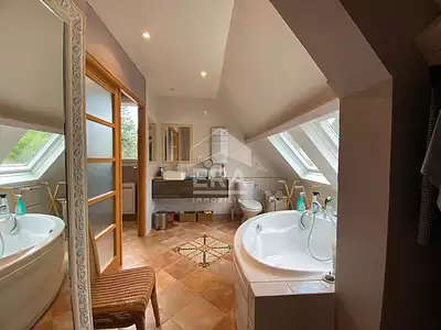 Maison, 238 m²