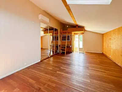 Maison, 210 m²