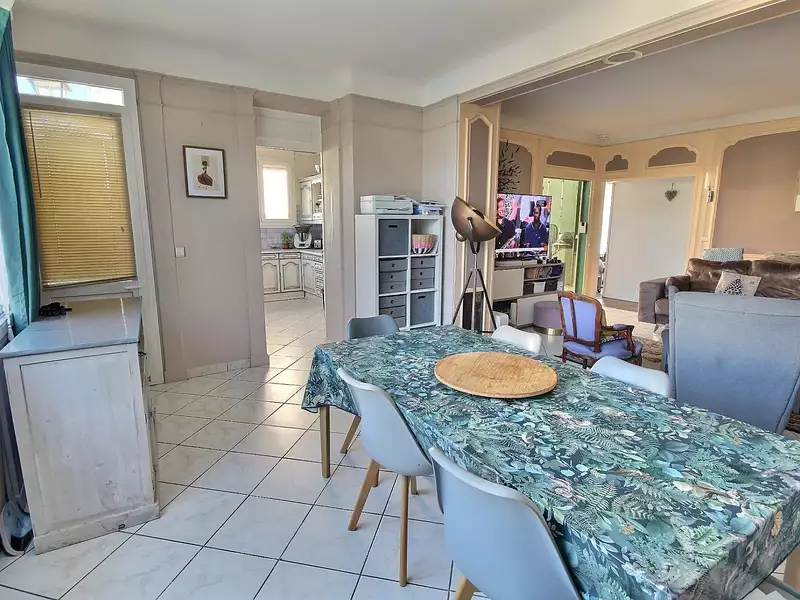Maison, 160 m²