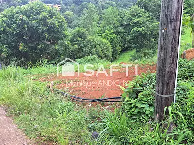 Terrain, 815 m²