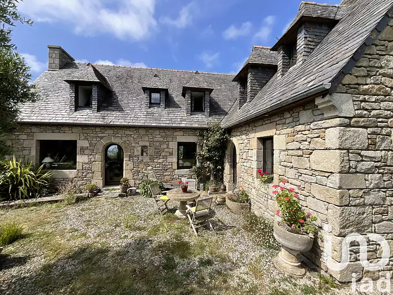 Maison, 167 m²