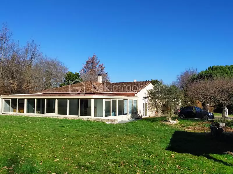 Maison, 270 m²