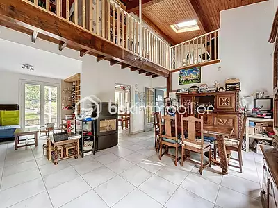 Maison, 230 m²