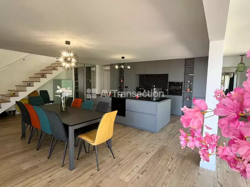 Appartement, 220 m²