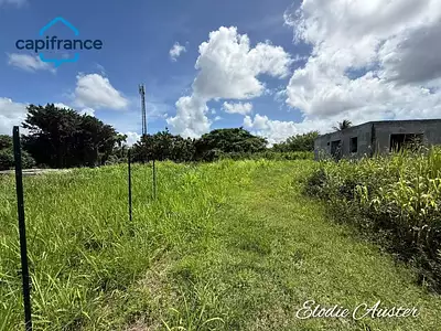 Terrain, 646 m²