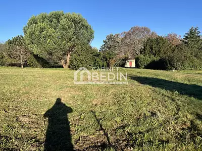 Terrain, 879 m²
