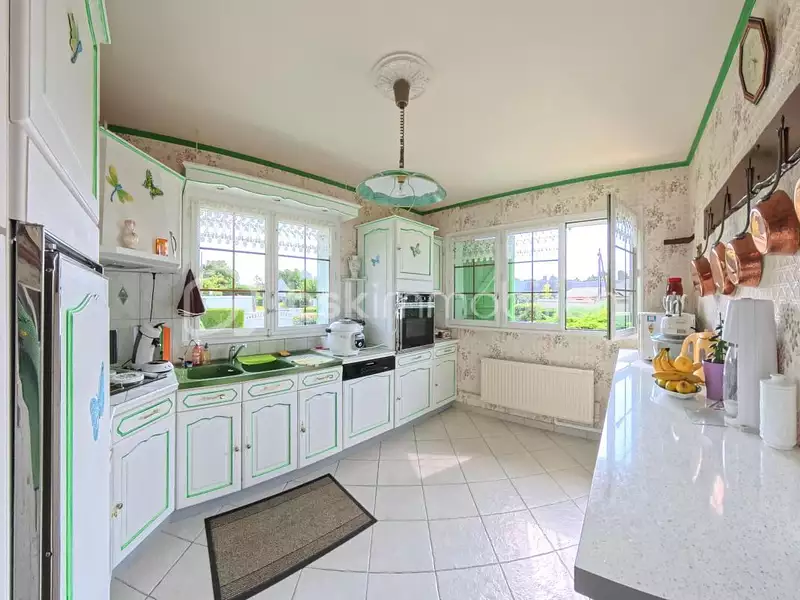 Maison, 250 m²
