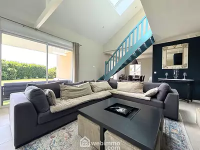 Maison, 210 m²