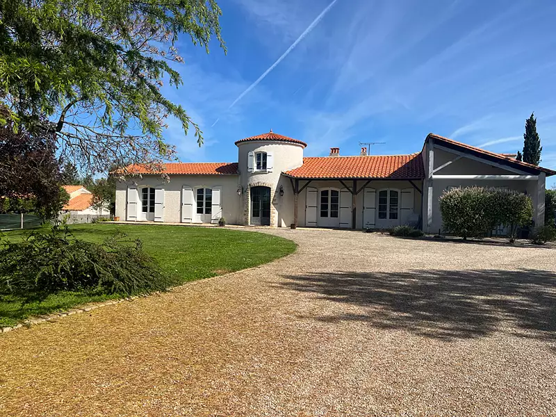 Maison, 210 m²