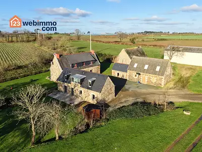 Maison, 215 m²