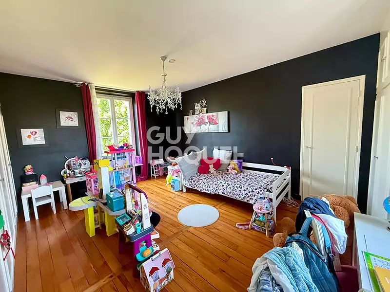 Maison, 245 m²