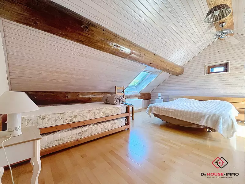 Maison, 166 m²