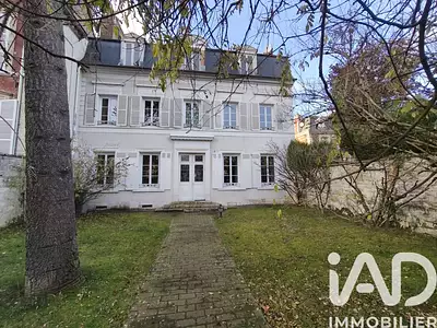Maison, 210 m²