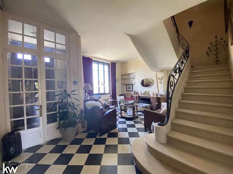 Maison, 208 m²