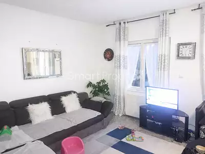 Immeuble, 150 m²