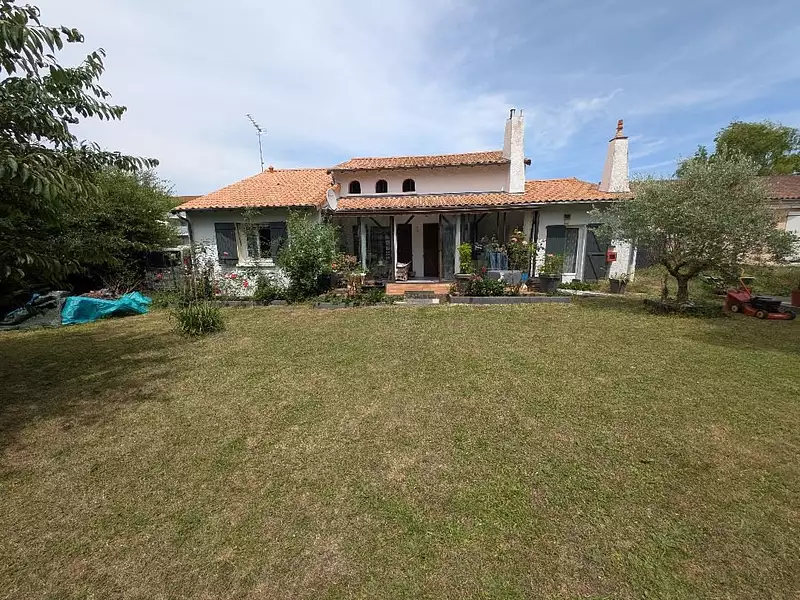Maison, 180 m²