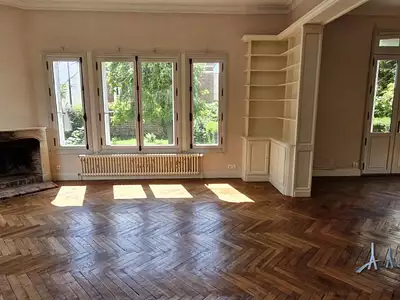 Maison, 318 m²