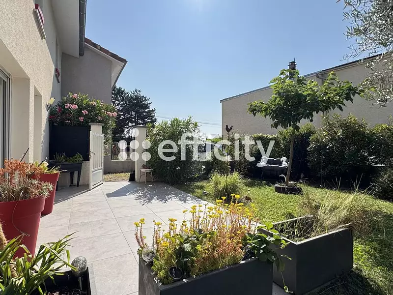 Maison, 94 m²
